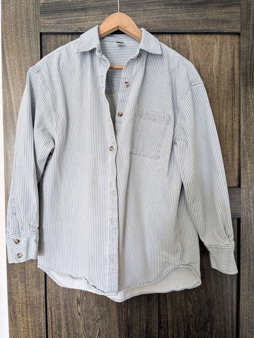 Old Navy Striped Denim Button Down in Blue & White